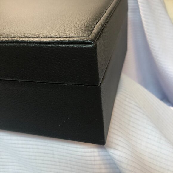 Small Black Jewelry Box with various compartments - Picture 7 of 12